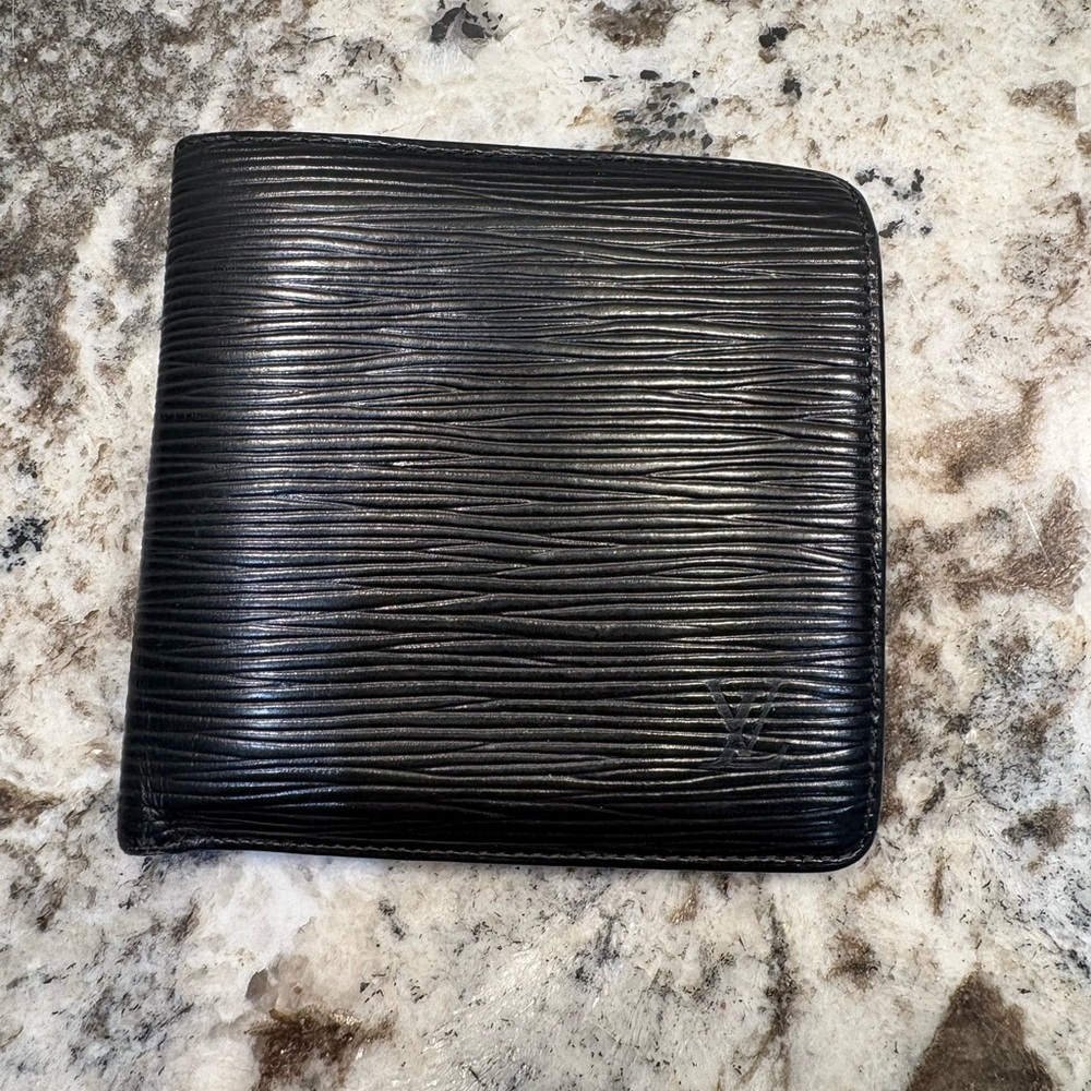 EUC Vintage Louis Vuitton Black Epi Leather Wallet